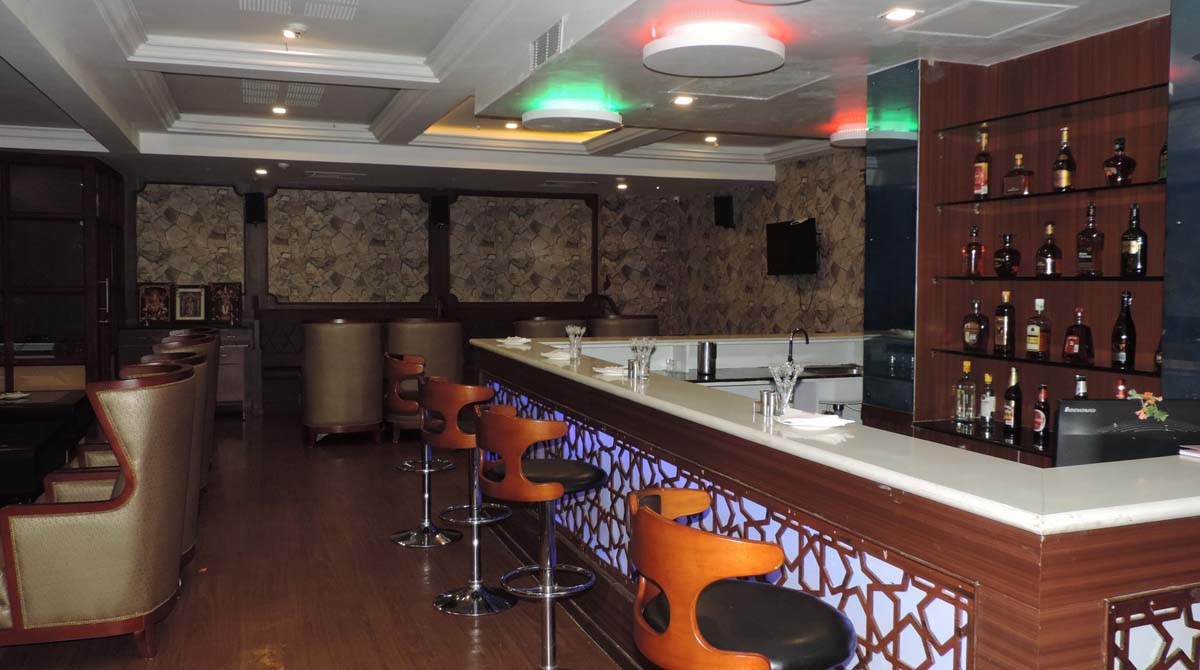 Kings Bar Hotel Amil